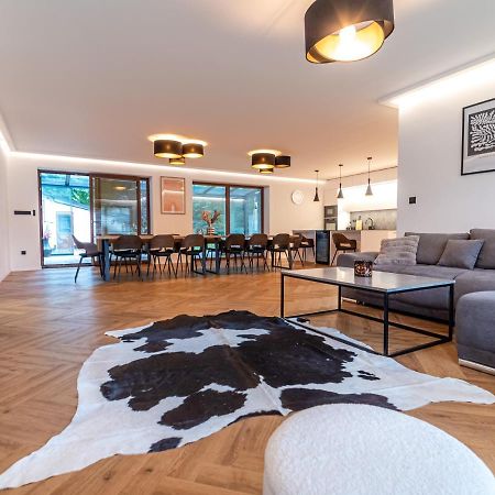 Villa U Zamku Sobotin Екстер'єр фото