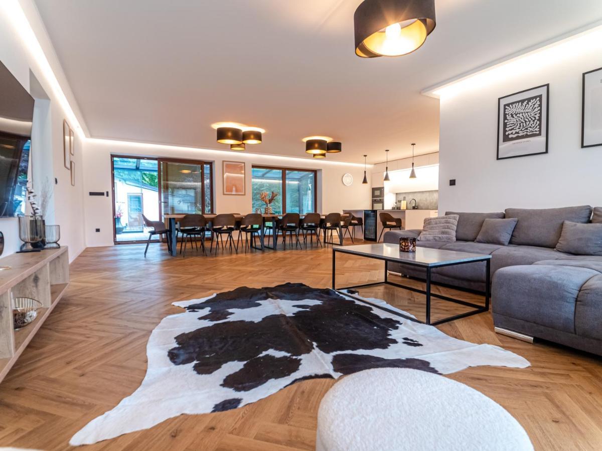 Villa U Zamku Sobotin Екстер'єр фото
