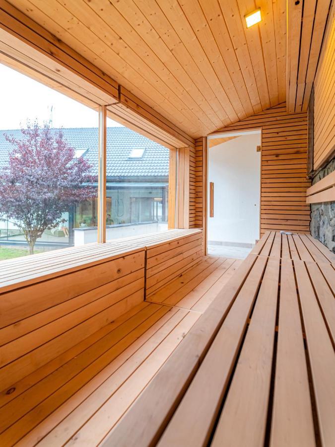 Villa U Zamku Sobotin Екстер'єр фото